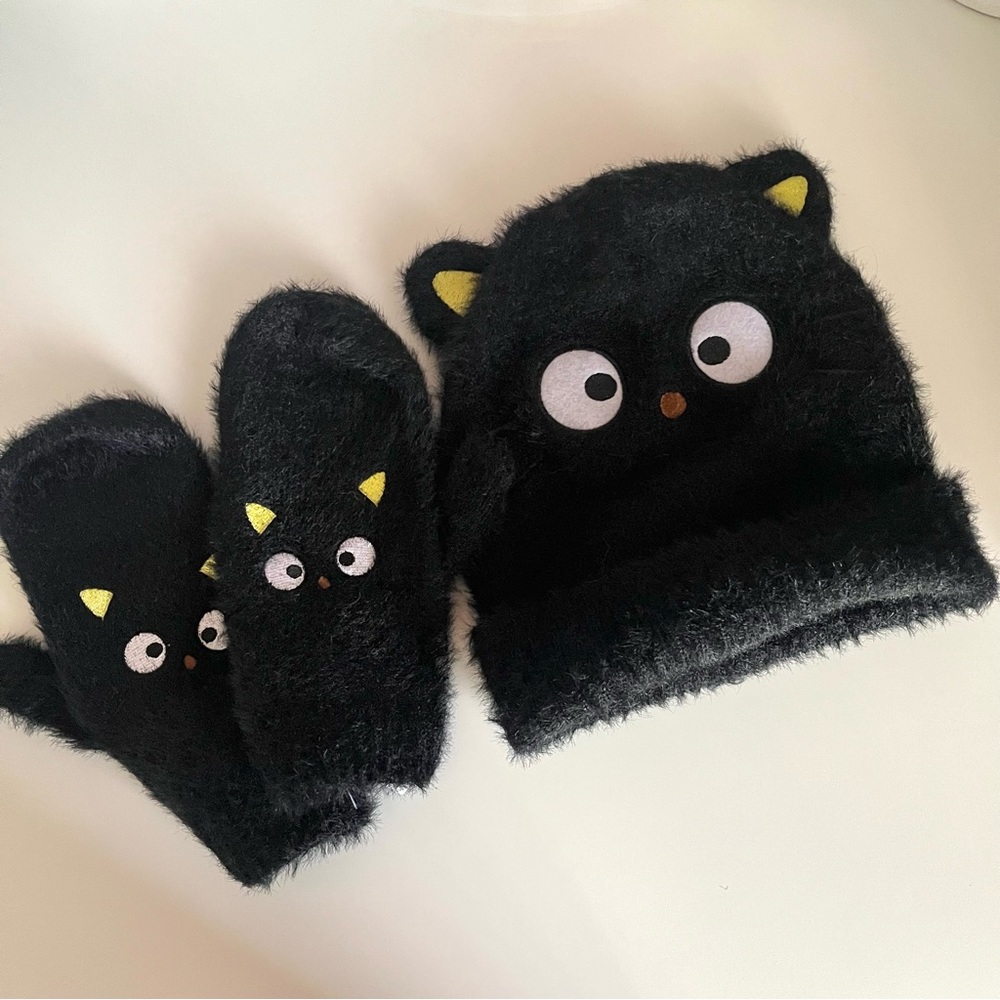 Sanrio Chococat Beanie and Glove set